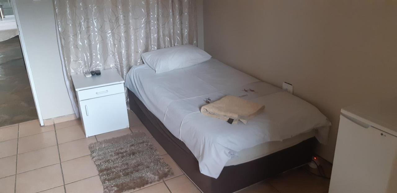 African Sky Guesthouse Windhoek Luaran gambar